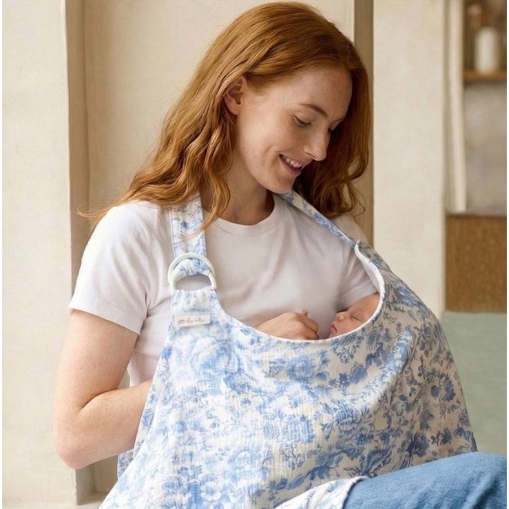 Itzy Ritzy Breastfeeding Cover Curved Neckline Muslin Full Coverage Apron Style